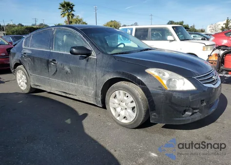2011 Nissan Altima Base z USA, uszkodzony, nr VIN 1N4AL2AP8BN439946
